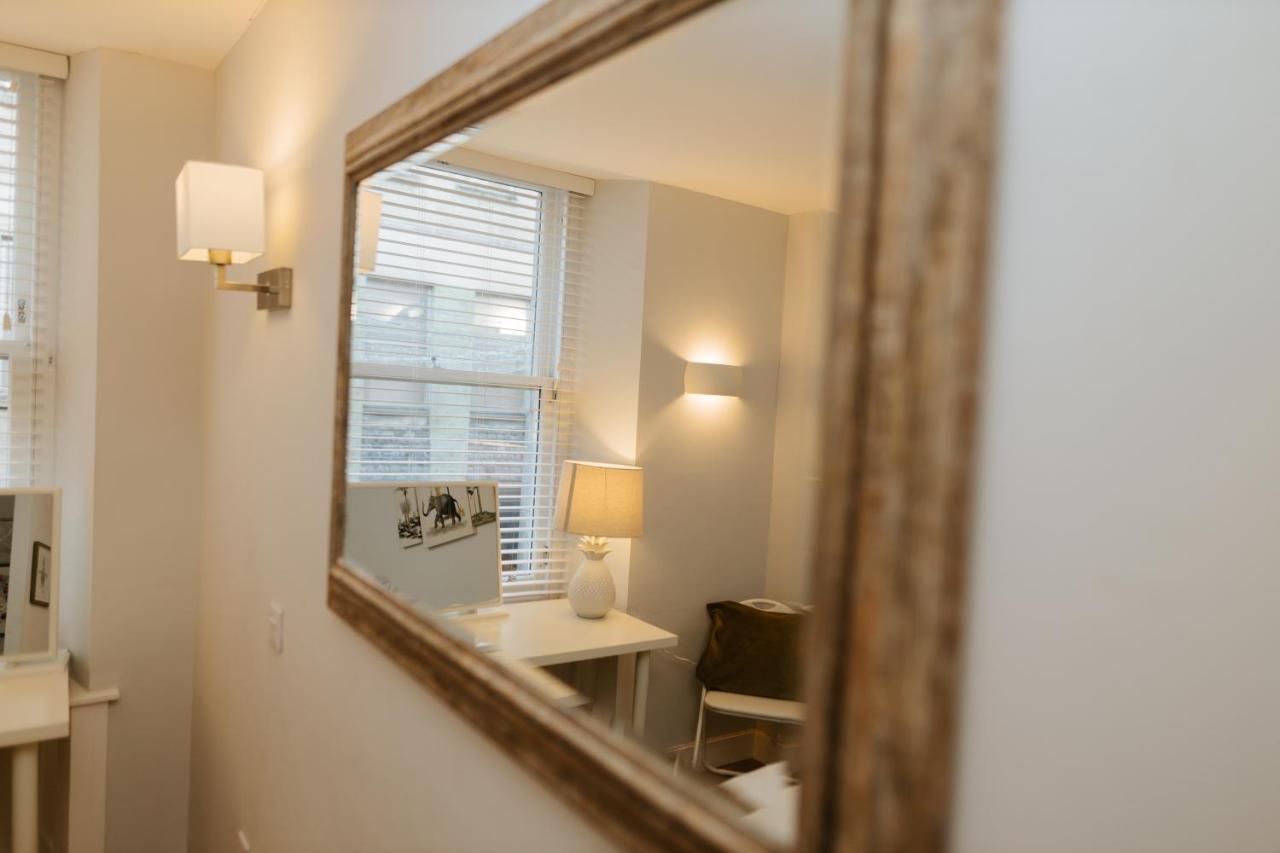 Luxury Modern 3 Bedroom Apartment In City Centre Единбург Екстериор снимка